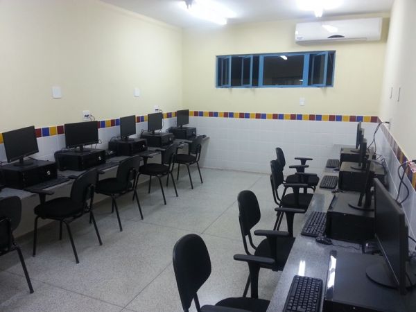 creche pm - pirajuba/mg